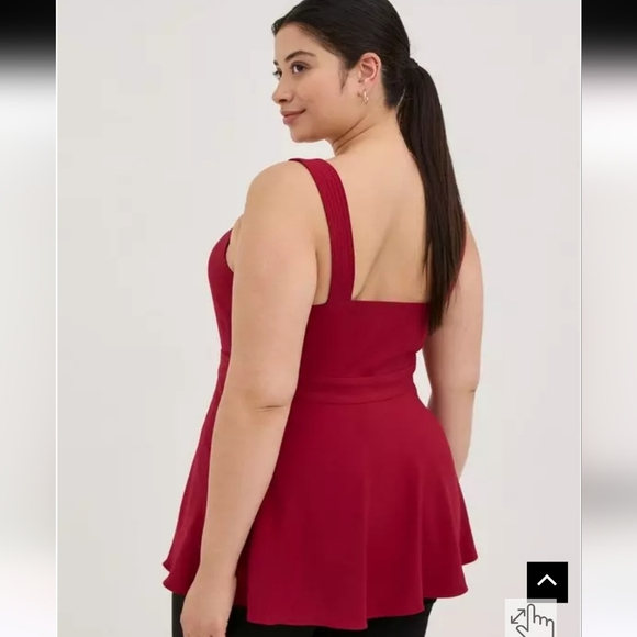 ⚘️NWOT Torrid 3x Peplum Crepe Zip-Front Top - Picture 2 of 6